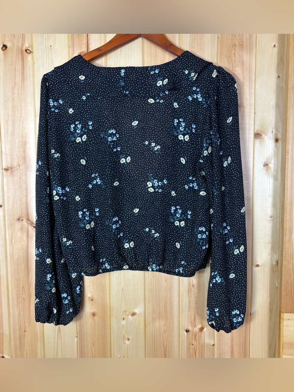 Dynamite Black Floral Polka Dot Ruffle Faux Wrap Blouse Medium Dark Feminine - Picture 3 of 12